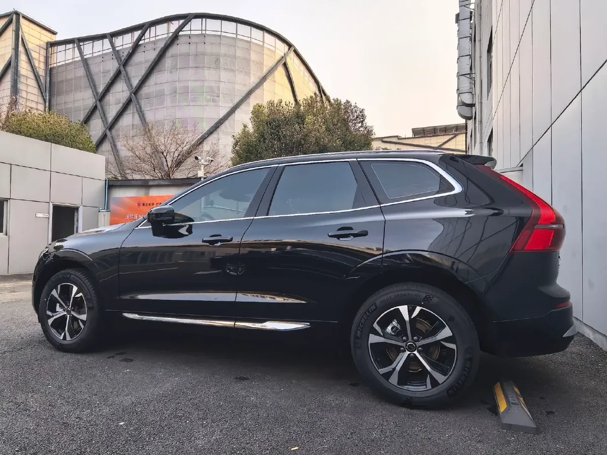 2026 Volvo XC60 2.0T 250HP L4 8AT,autocango,china used car exporter,china ev exporter,chinese used car exporter,chinese used ev exporter