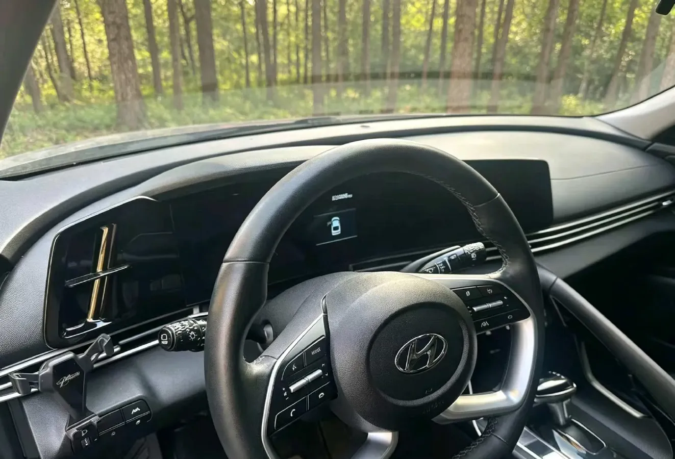 2022 Hyundai Elantra 1.5L 115HP L4 CVT,autocango,china used car exporter,china ev exporter,chinese used car exporter,chinese used ev exporter