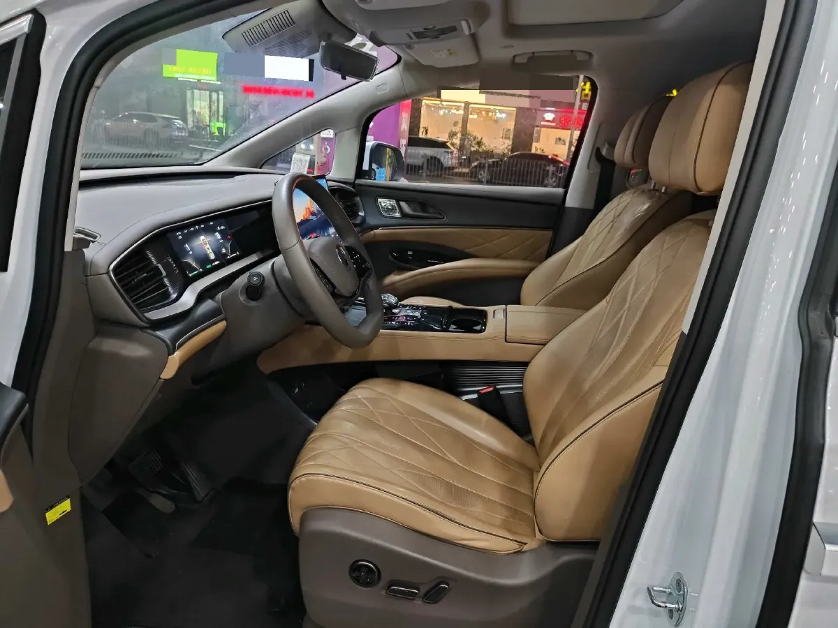 2022 Mercedes-Benz GLC Class 2.0T 197HP L4 9AT,autocango,china used car exporter,china ev exporter,chinese used car exporter,chinese used ev exporter