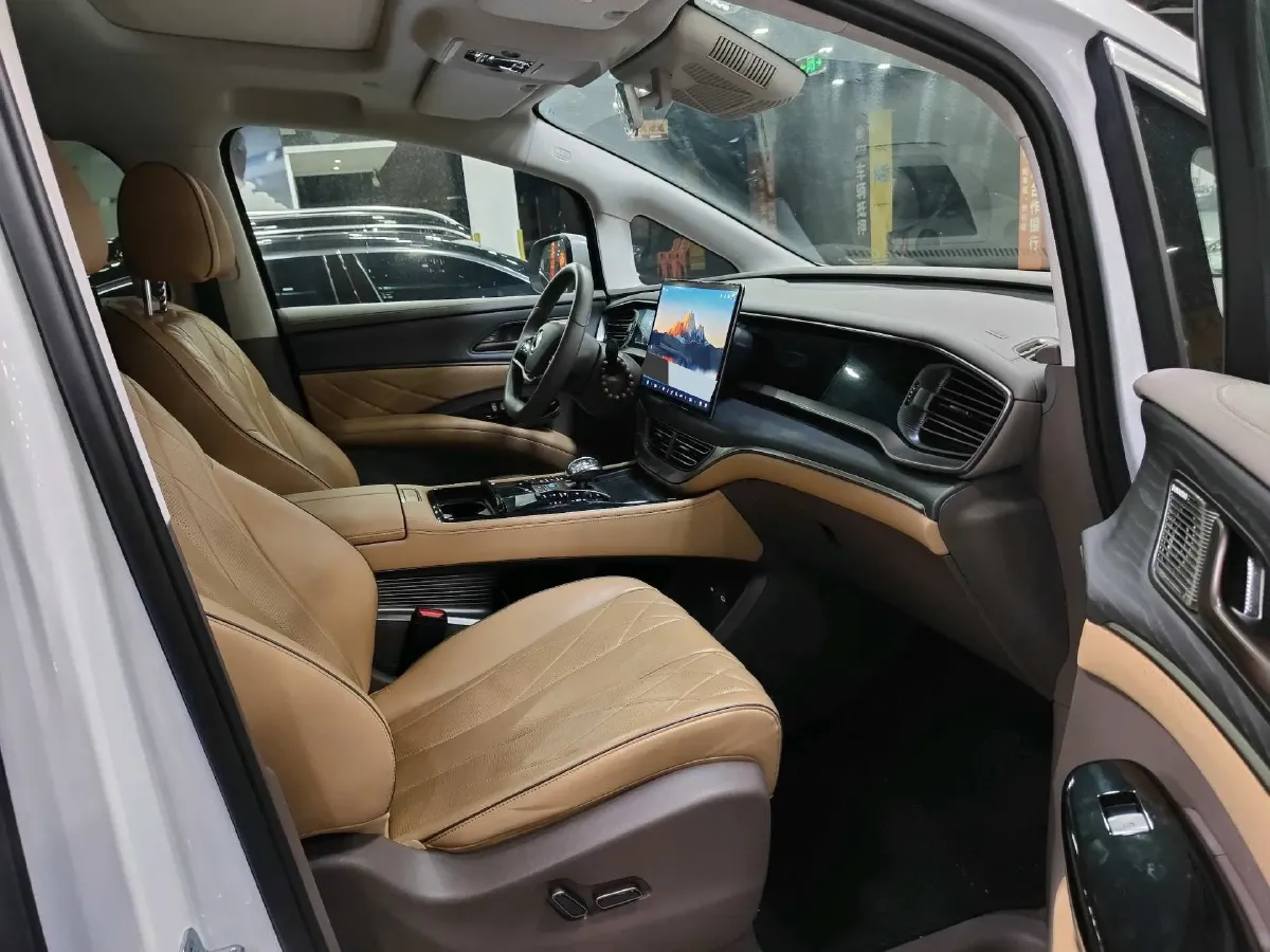 2022 Mercedes-Benz GLC Class 2.0T 197HP L4 9AT,autocango,china used car exporter,china ev exporter,chinese used car exporter,chinese used ev exporter