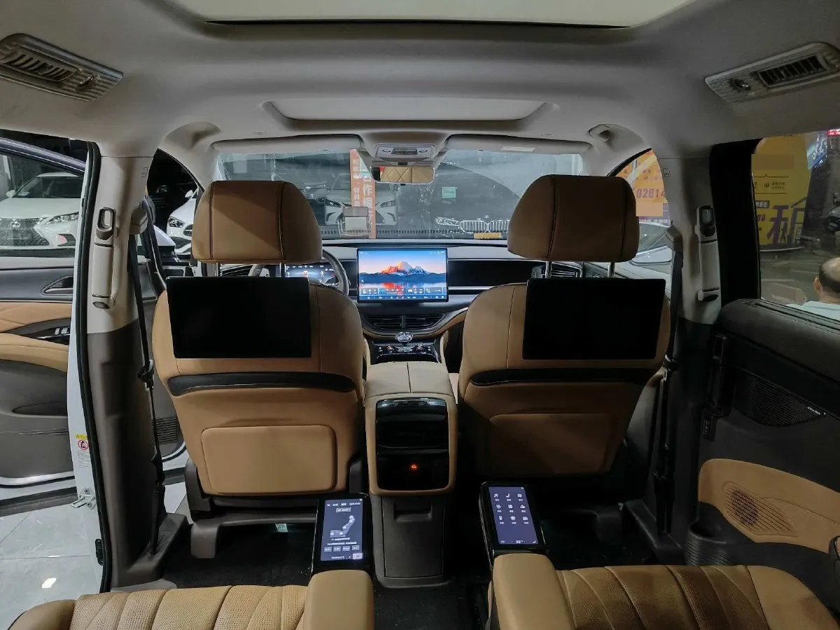 2022 Mercedes-Benz GLC Class 2.0T 197HP L4 9AT,autocango,china used car exporter,china ev exporter,chinese used car exporter,chinese used ev exporter