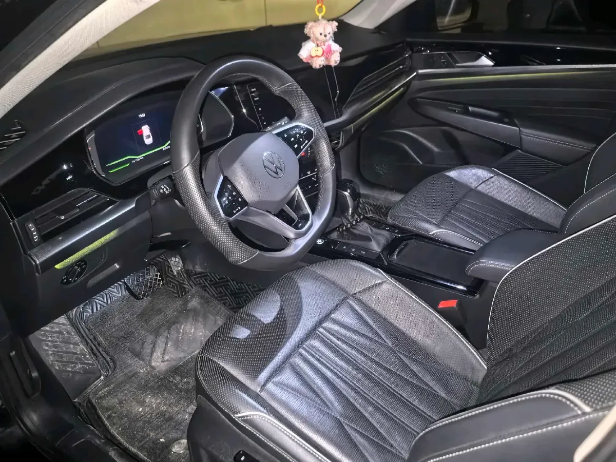 2022 Xpeng P7 BEV 60.2KWH,autocango,china used car exporter,china ev exporter,chinese used car exporter,chinese used ev exporter