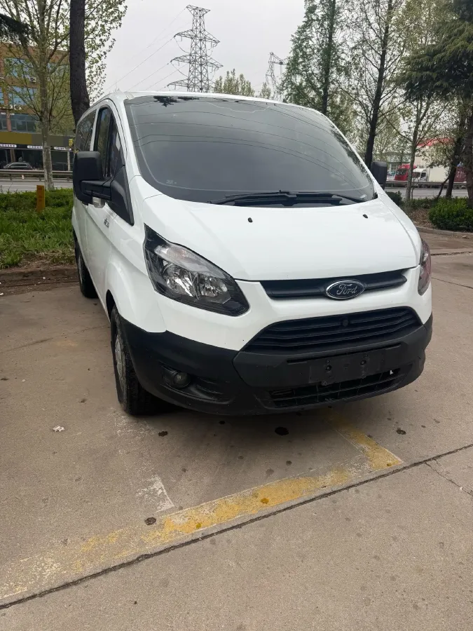 2019 Ford Transit 2.0T 121HP L4 5MT,autocango,china used car exporter,china ev exporter,chinese used car exporter,chinese used ev exporter