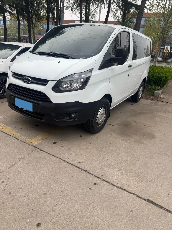 2019 Ford Transit 2.0T 121HP L4 5MT,autocango,china used car exporter,china ev exporter,chinese used car exporter,chinese used ev exporter