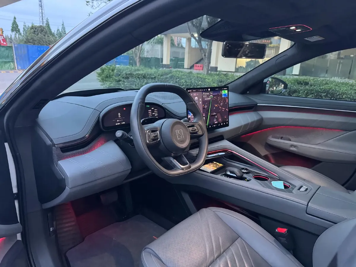 2025 Zeekr 001 BEV 100KWH,autocango,china used car exporter,china ev exporter,chinese used car exporter,chinese used ev exporter