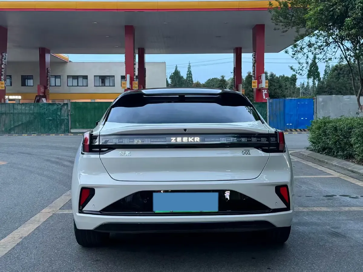 2025 Zeekr 001 BEV 100KWH,autocango,china used car exporter,china ev exporter,chinese used car exporter,chinese used ev exporter