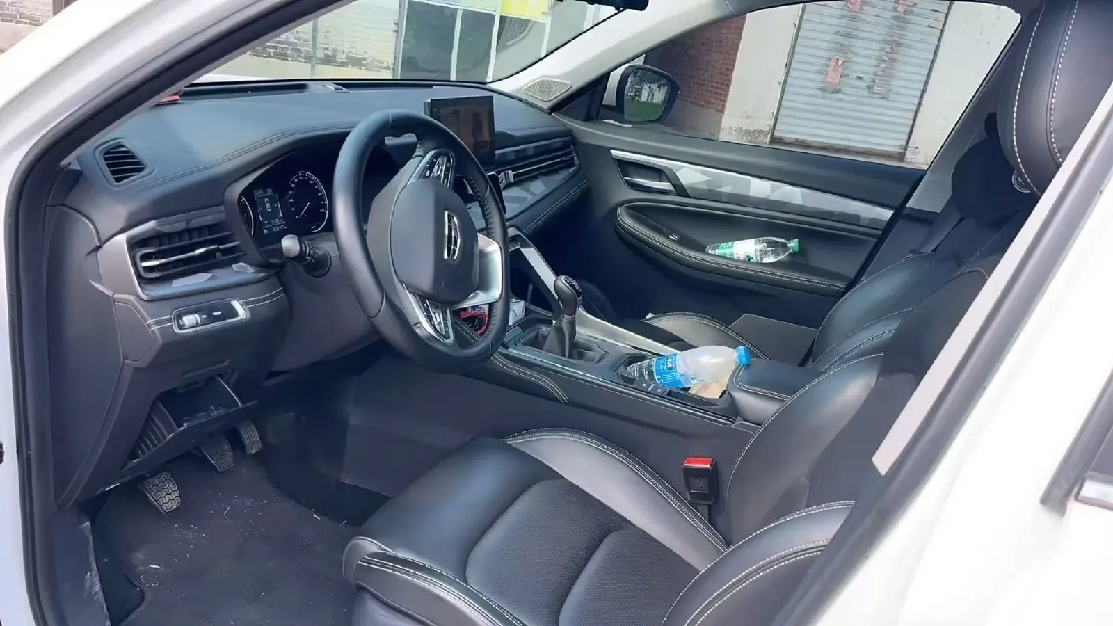 2021 Geely Vision X6 1.4T 141HP L4 6MT,autocango,china used car exporter,china ev exporter,chinese used car exporter,chinese used ev exporter