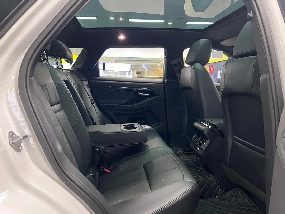 2020 Land Rover Range Rover Evoque 2.0T 249HP L4 9AT,autocango,china used car exporter,china ev exporter,chinese used car exporter,chinese used ev exporter