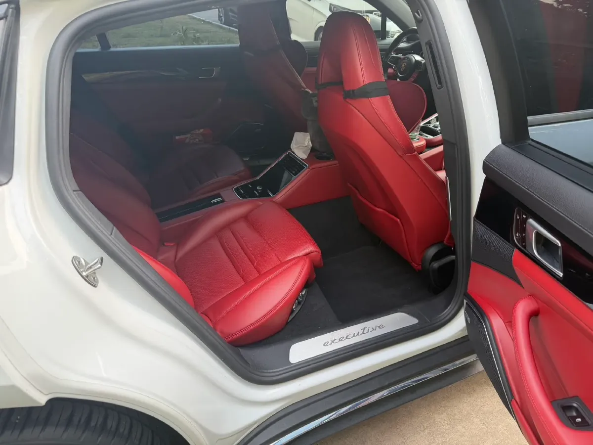 2017 Porsche Panamera 3.0T 330HP V6 8DCT,autocango,china used car exporter,china ev exporter,chinese used car exporter,chinese used ev exporter