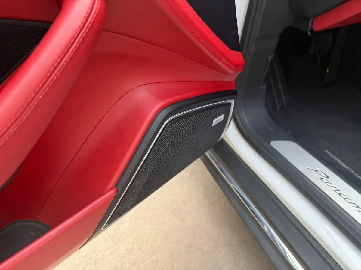 2017 Porsche Panamera 3.0T 330HP V6 8DCT,autocango,china used car exporter,china ev exporter,chinese used car exporter,chinese used ev exporter