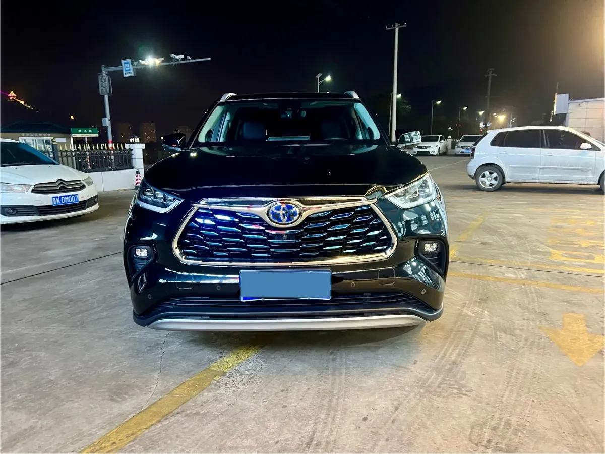 2022 Toyota Highlander 2.5L 192HP L4 E-CVT Hybrid,autocango,china used car exporter,china ev exporter,chinese used car exporter,chinese used ev exporter