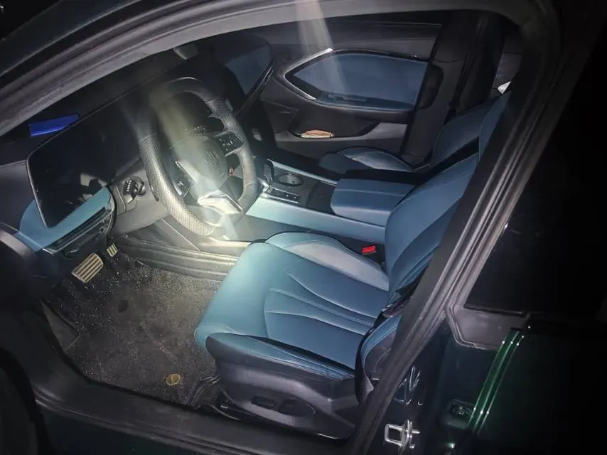 2023 MG 7 2.0T 261HP L4 9AT,autocango,china used car exporter,china ev exporter,chinese used car exporter,chinese used ev exporter