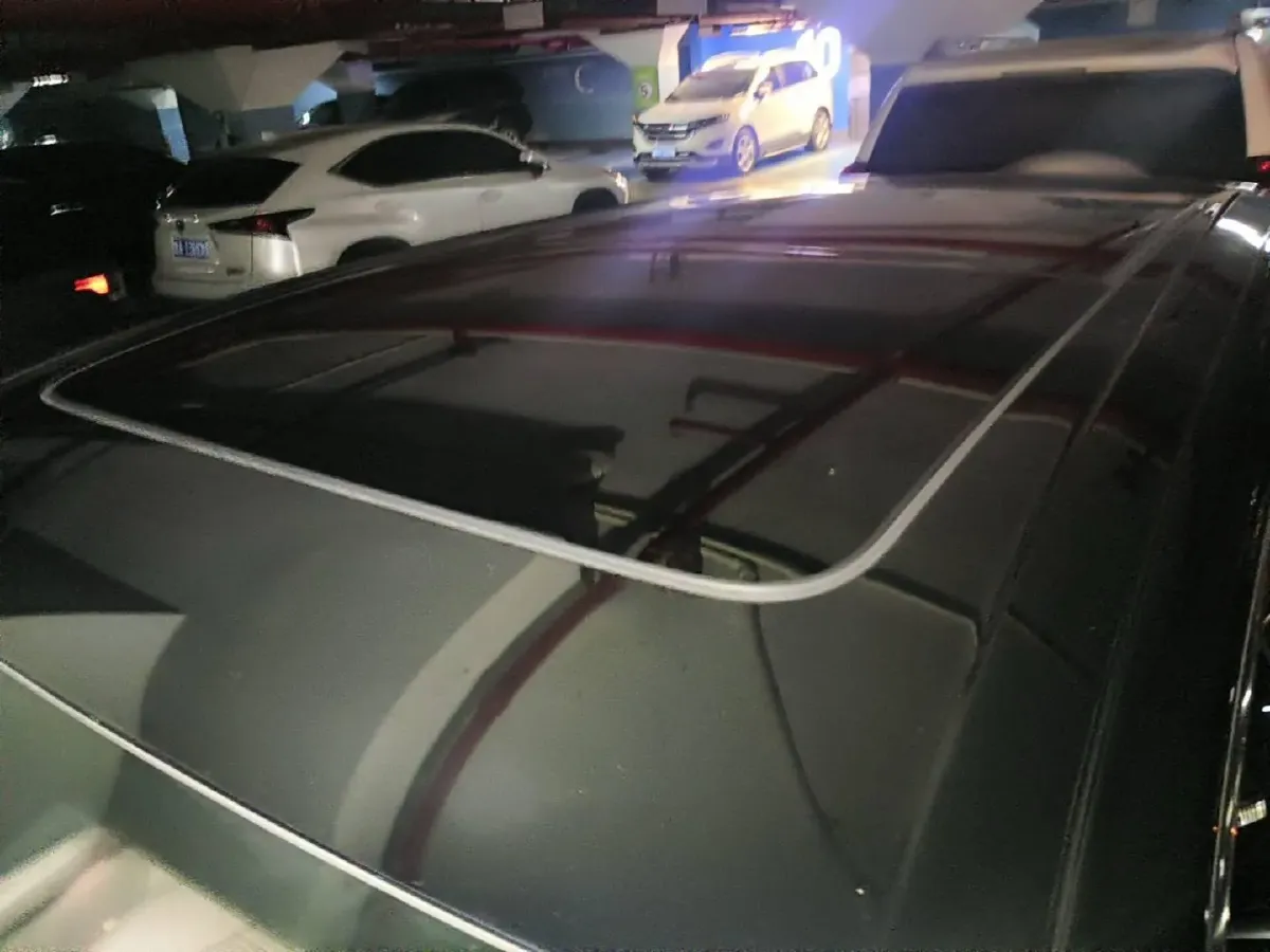 2021 Porsche Cayenne 2.0T 252HP L4 8AT PHEV 17.9KWH,autocango,china used car exporter,china ev exporter,chinese used car exporter,chinese used ev exporter