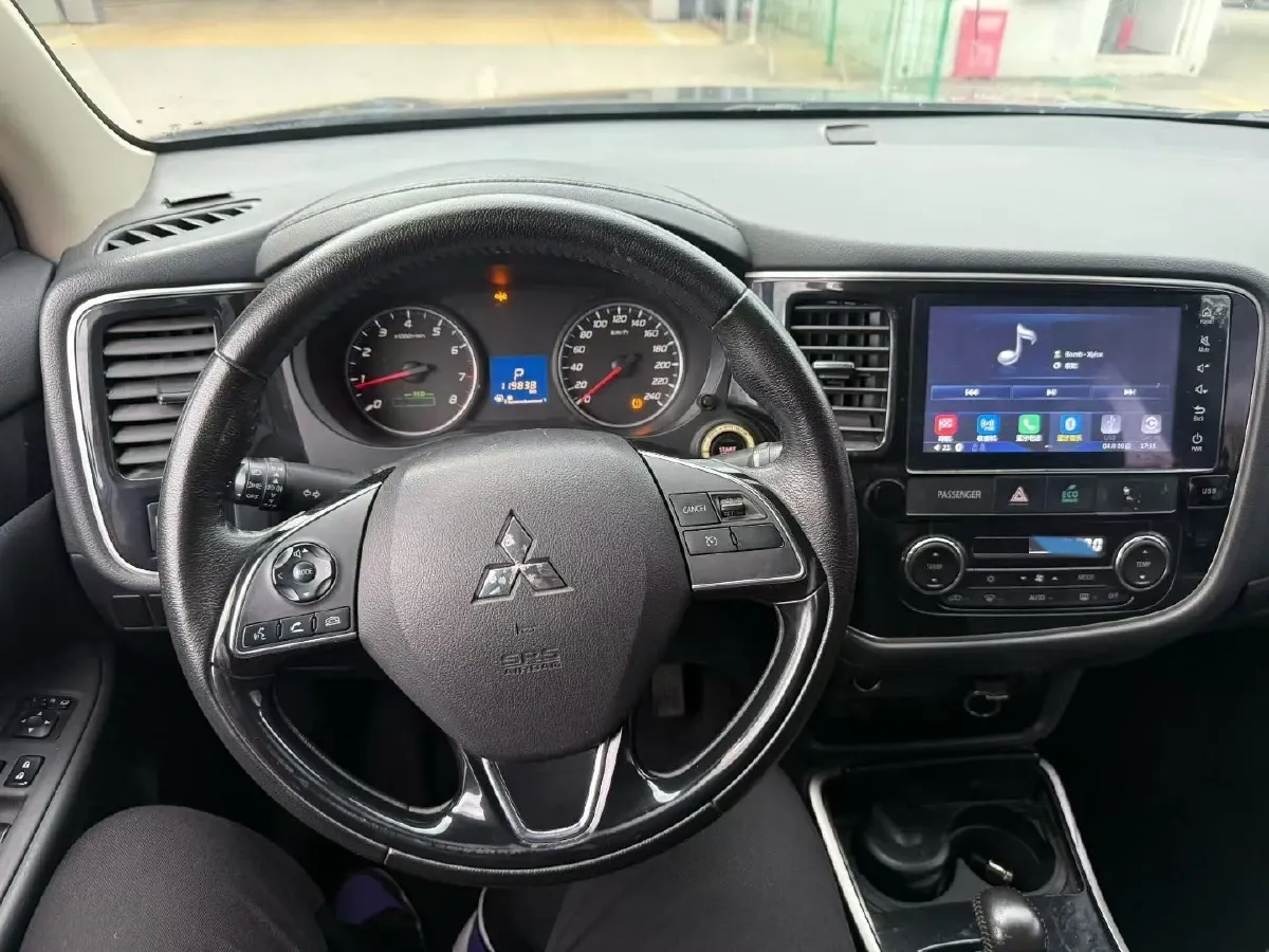 2018 Mitsubishi Outlander 2.0L 166HP L4 CVT,autocango,china used car exporter,china ev exporter,chinese used car exporter,chinese used ev exporter