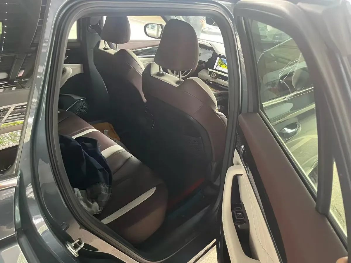 2021 Geely Monjaro 2.0T 218HP L4 7DCT,autocango,china used car exporter,china ev exporter,chinese used car exporter,chinese used ev exporter