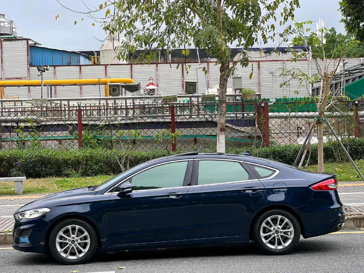 2018 Ford Mondeo 2.0T 204HP L4 6AT,autocango,china used car exporter,china ev exporter,chinese used car exporter,chinese used ev exporter