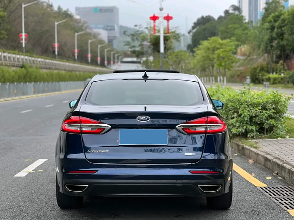 2018 Ford Mondeo 2.0T 204HP L4 6AT,autocango,china used car exporter,china ev exporter,chinese used car exporter,chinese used ev exporter