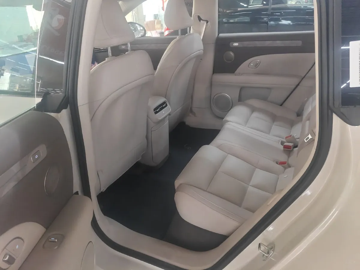 2026 IM LS6 REEV 155HP REEV,autocango,china used car exporter,china ev exporter,chinese used car exporter,chinese used ev exporter