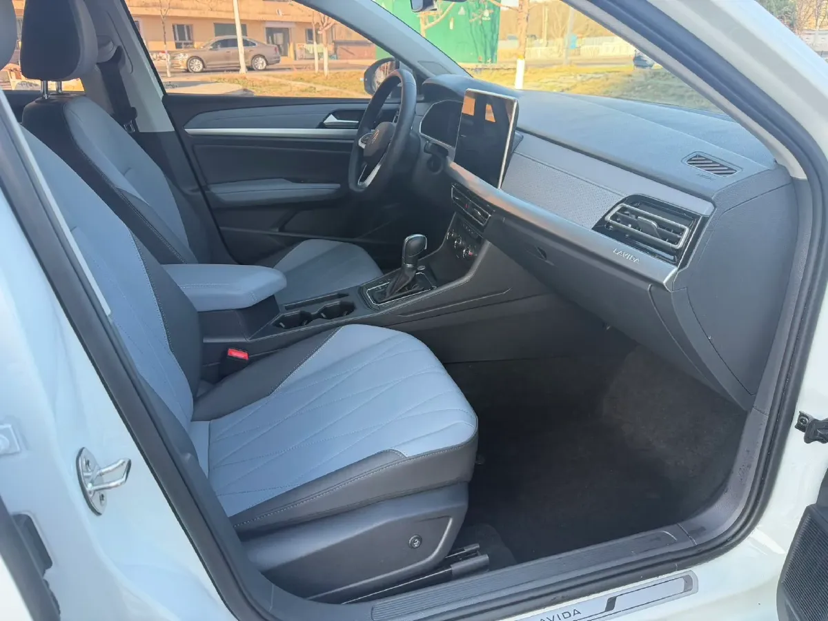 2024 Volkswagen Lavida 1.5L 110HP L4 6AT,autocango,china used car exporter,china ev exporter,chinese used car exporter,chinese used ev exporter