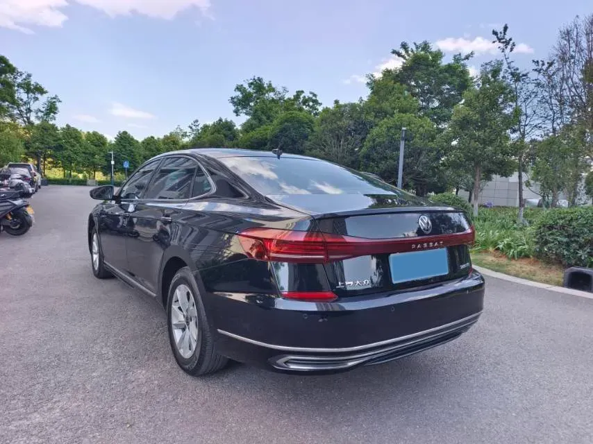 2023 Volkswagen Passat 1.4T 150HP L4 7DCT,autocango,china used car exporter,china ev exporter,chinese used car exporter,chinese used ev exporter