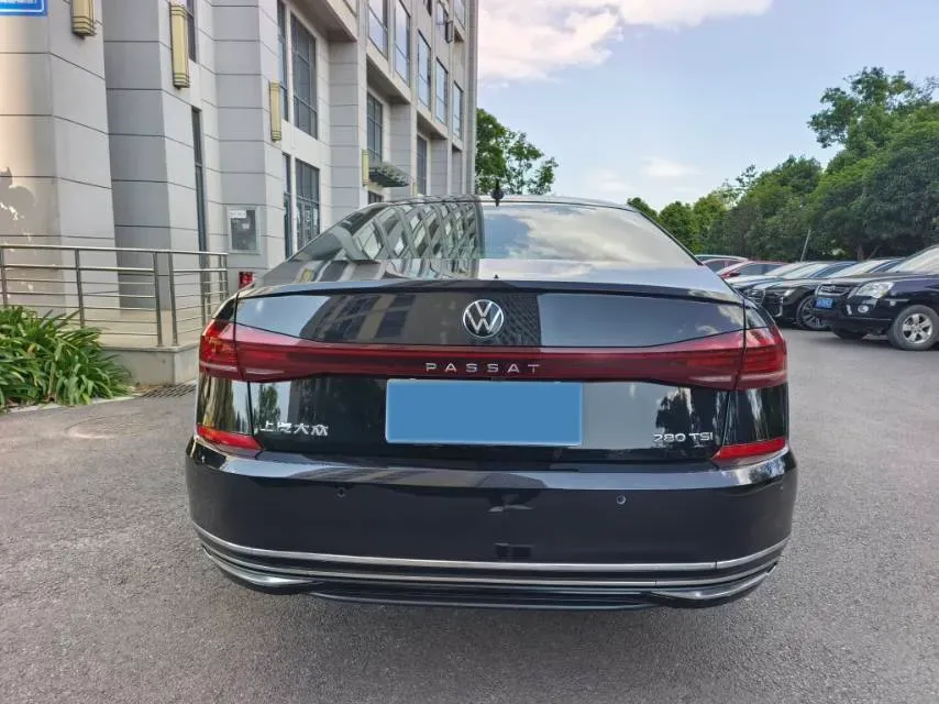 2023 Volkswagen Passat 1.4T 150HP L4 7DCT,autocango,china used car exporter,china ev exporter,chinese used car exporter,chinese used ev exporter