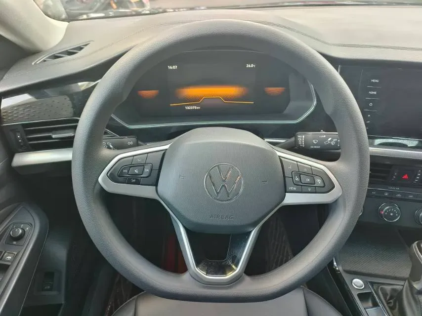 2023 Volkswagen Passat 1.4T 150HP L4 7DCT,autocango,china used car exporter,china ev exporter,chinese used car exporter,chinese used ev exporter