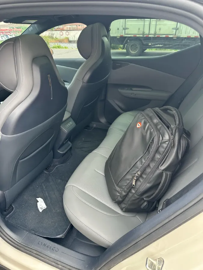 2025 Dongfeng Z9 2.0T 258HP L4 8AT,autocango,china used car exporter,china ev exporter,chinese used car exporter,chinese used ev exporter