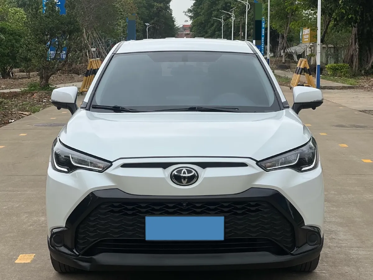 2022 Toyota Frontlander 2.0L 171HP L4 CVT,autocango,china used car exporter,china ev exporter,chinese used car exporter,chinese used ev exporter