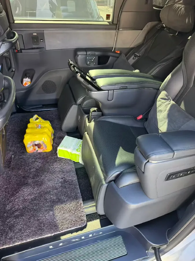 2025 Lexus LM 2.4T 271HP L4 6AT Hybrid,autocango,china used car exporter,china ev exporter,chinese used car exporter,chinese used ev exporter