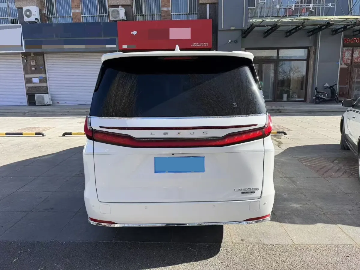 2025 Lexus LM 2.4T 271HP L4 6AT Hybrid,autocango,china used car exporter,china ev exporter,chinese used car exporter,chinese used ev exporter