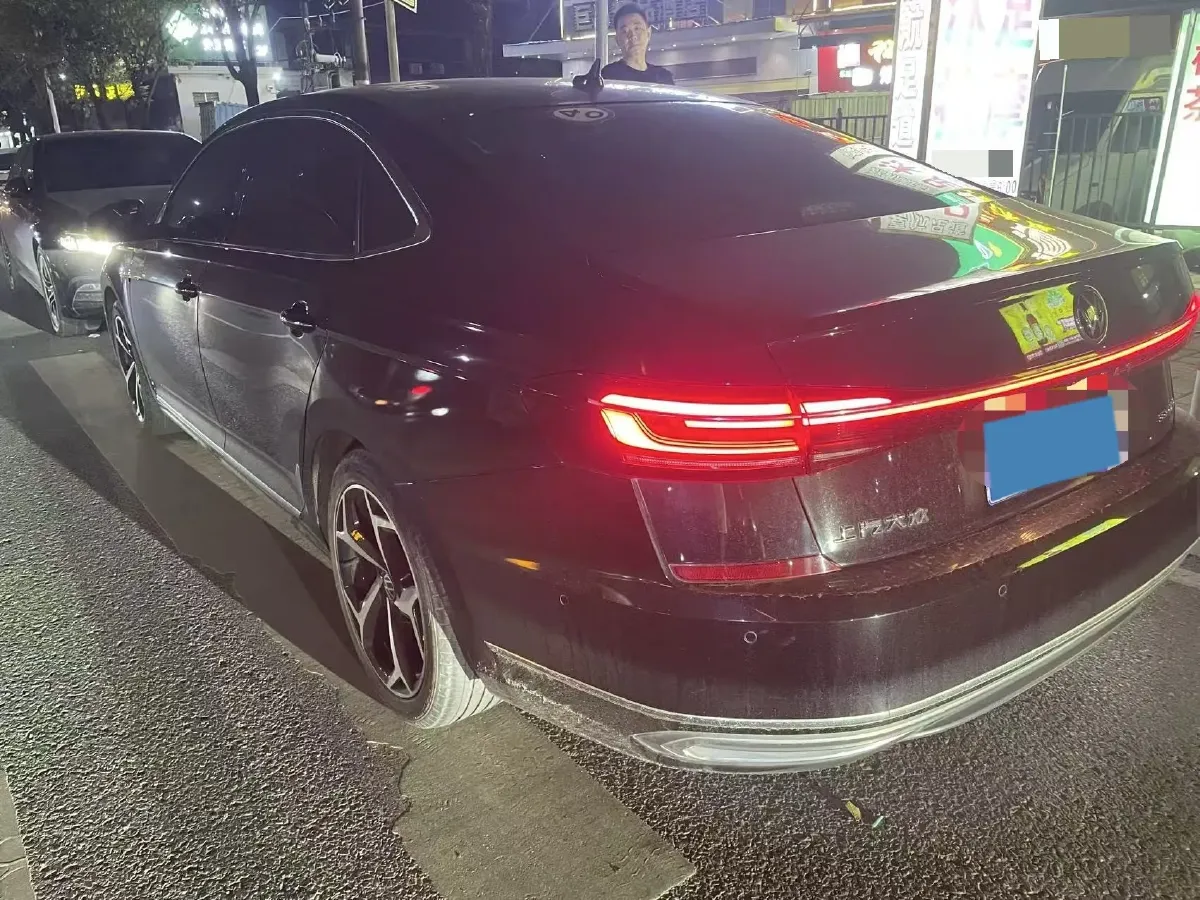 2023 Volkswagen Passat 2.0T 186HP L4 7DCT,autocango,china used car exporter,china ev exporter,chinese used car exporter,chinese used ev exporter