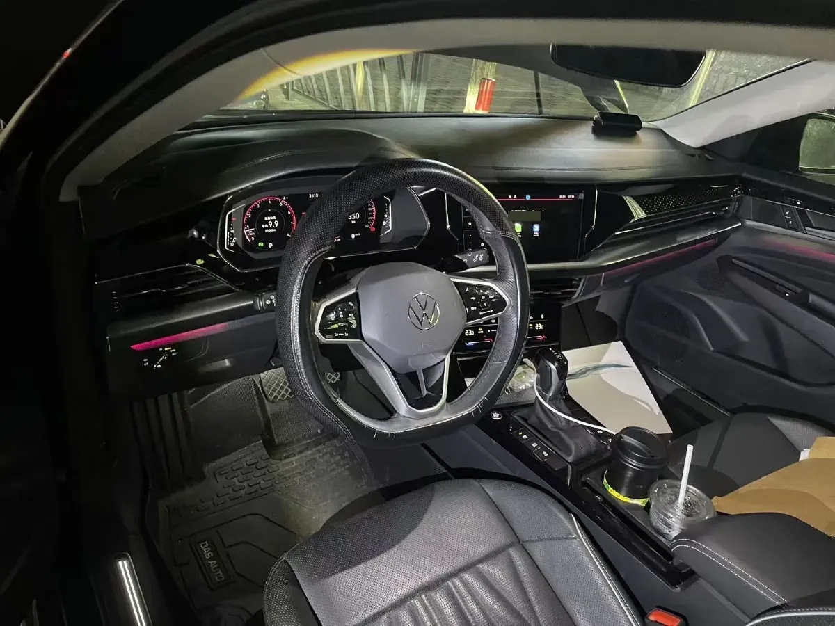 2023 Volkswagen Passat 2.0T 186HP L4 7DCT,autocango,china used car exporter,china ev exporter,chinese used car exporter,chinese used ev exporter