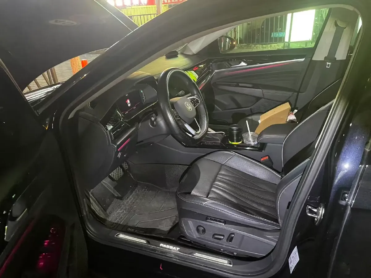 2023 Volkswagen Passat 2.0T 186HP L4 7DCT,autocango,china used car exporter,china ev exporter,chinese used car exporter,chinese used ev exporter