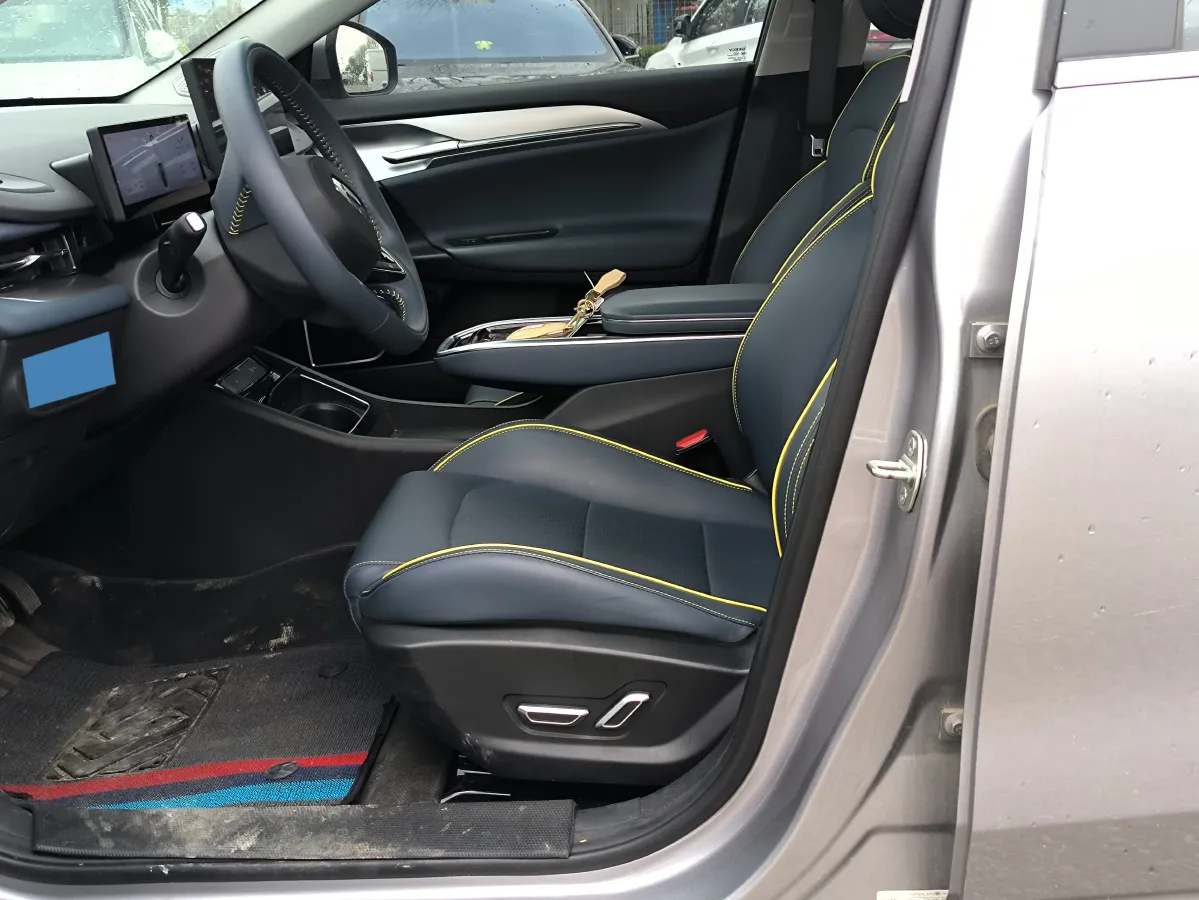 2024 JMC DaDao 2.3T 245HP L4 8AT,autocango,china used car exporter,china ev exporter,chinese used car exporter,chinese used ev exporter