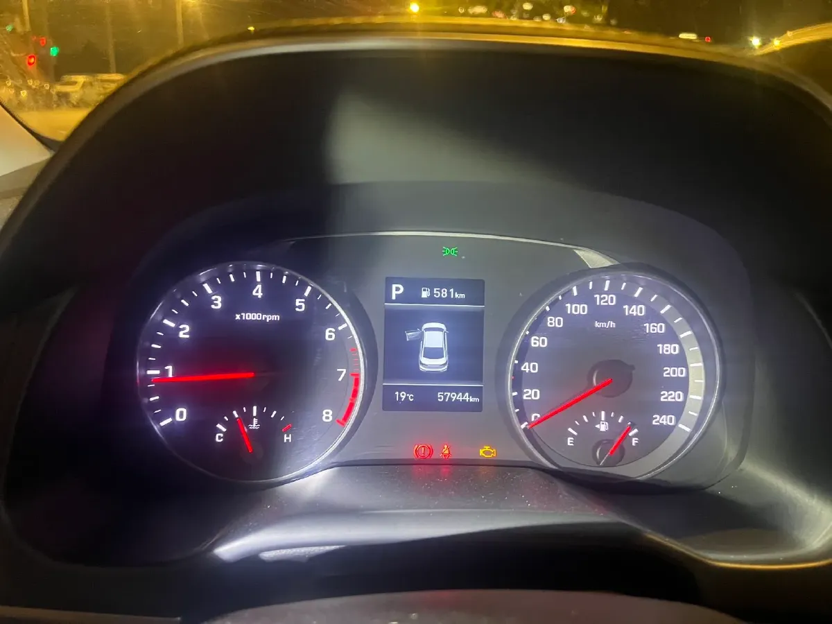 2019 Hyundai Elantra 1.5L 115HP L4 CVT,autocango,china used car exporter,china ev exporter,chinese used car exporter,chinese used ev exporter