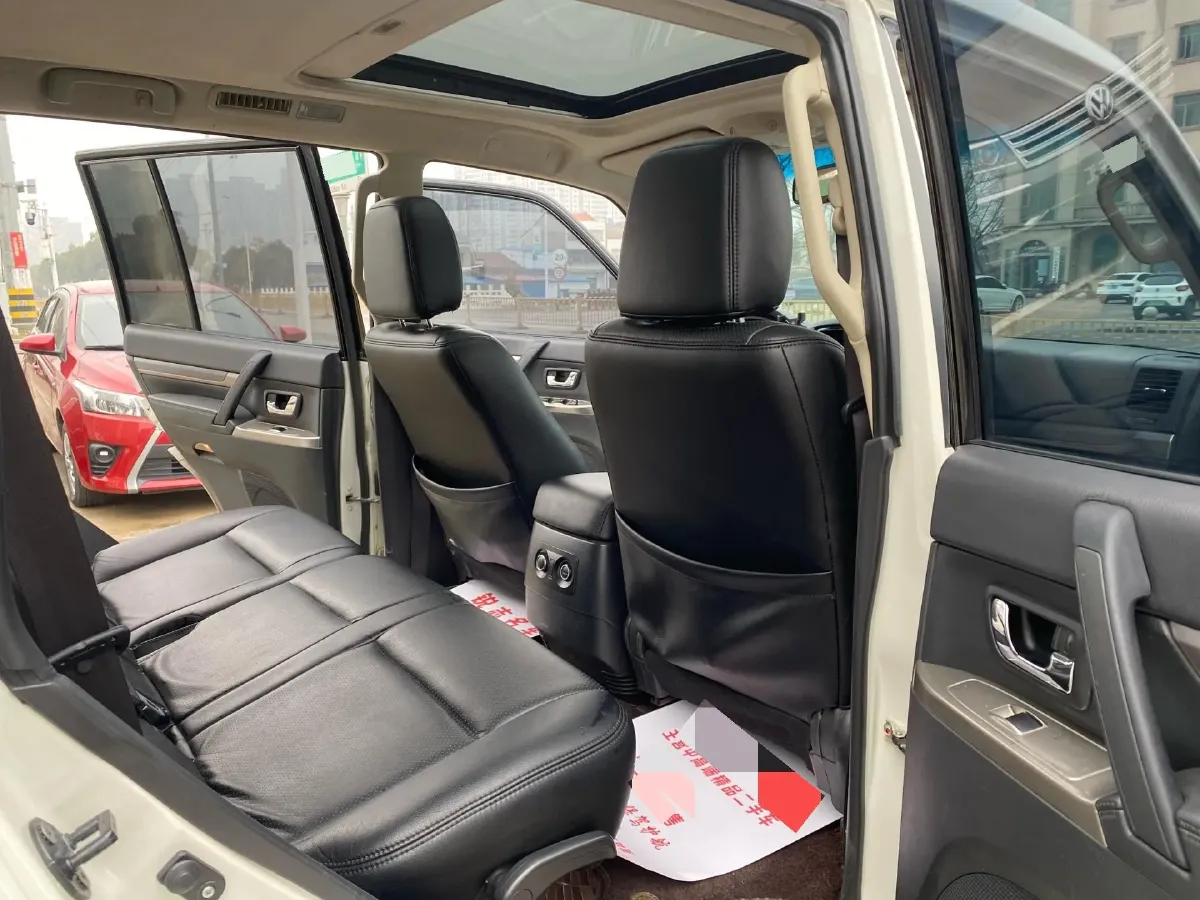 2018 Mitsubishi Pajero 3.0L 174HP V6 5AT,autocango,china used car exporter,china ev exporter,chinese used car exporter,chinese used ev exporter