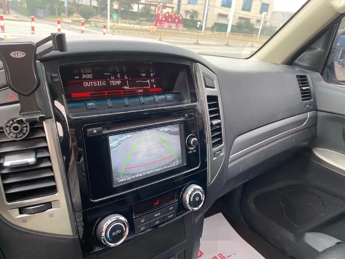 2018 Mitsubishi Pajero 3.0L 174HP V6 5AT,autocango,china used car exporter,china ev exporter,chinese used car exporter,chinese used ev exporter