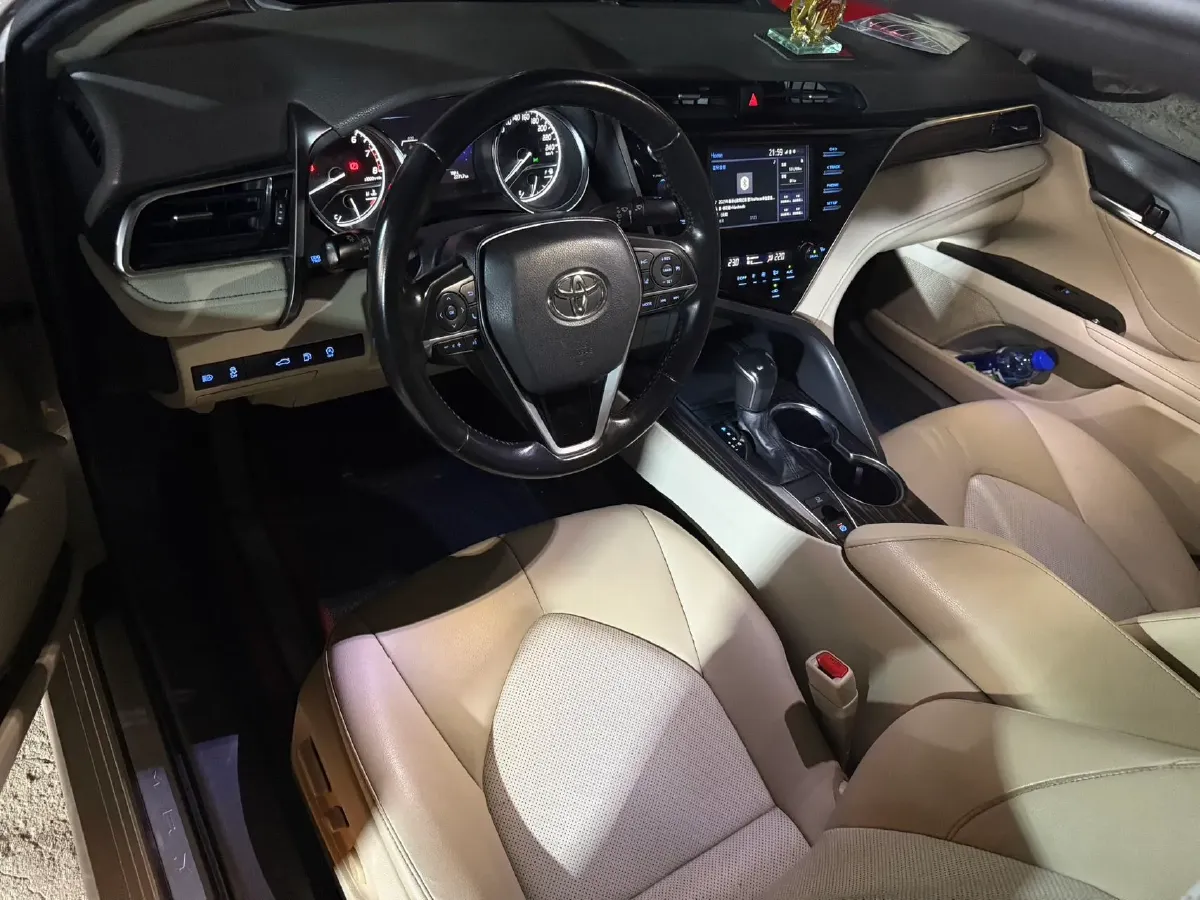 2018 Toyota Camry 2.0L 169HP L4 6AT,autocango,china used car exporter,china ev exporter,chinese used car exporter,chinese used ev exporter