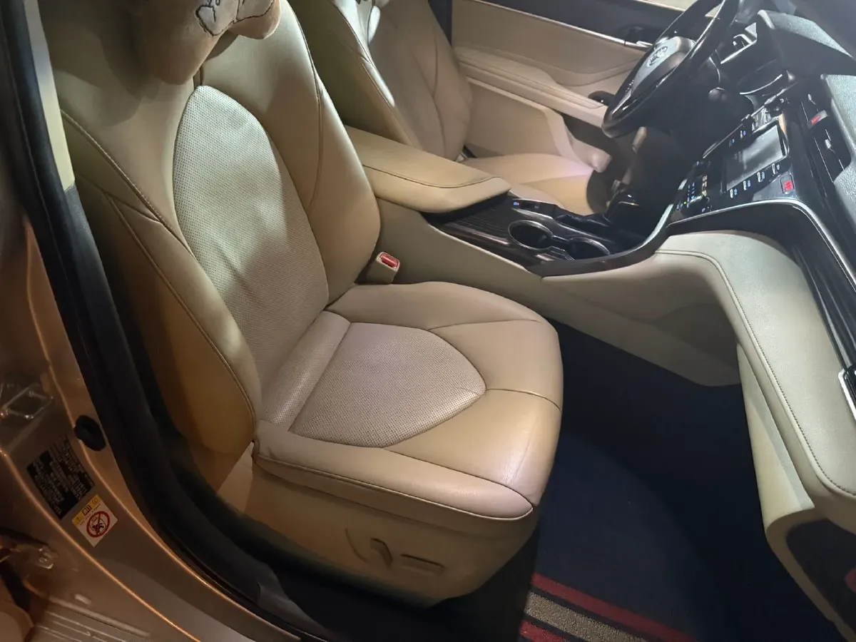 2018 Toyota Camry 2.0L 169HP L4 6AT,autocango,china used car exporter,china ev exporter,chinese used car exporter,chinese used ev exporter