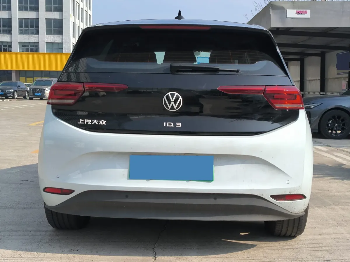 2023 Volkswagen ID.3 BEV 52.8KWH,autocango,china used car exporter,china ev exporter,chinese used car exporter,chinese used ev exporter