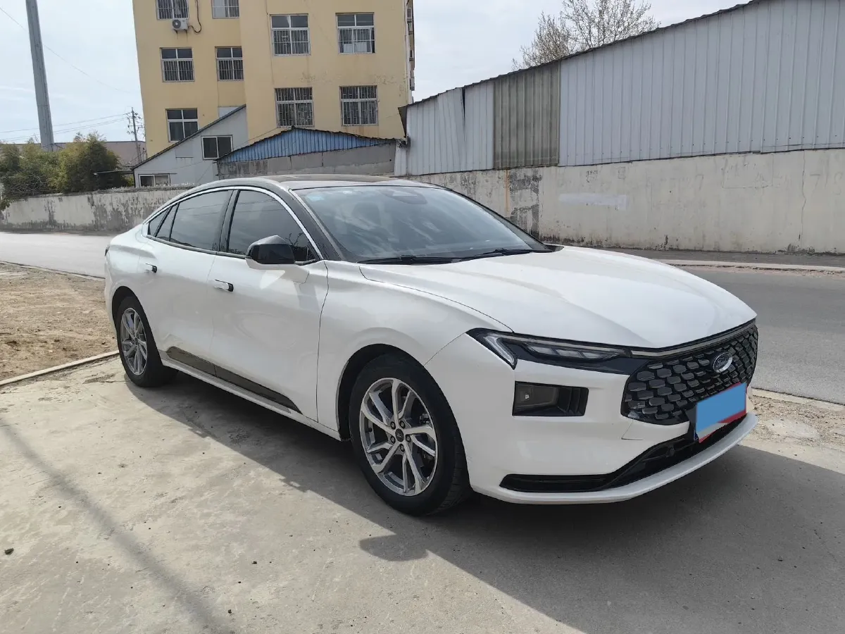 2022 Ford Mondeo 2.0T 238HP L4 8AT,autocango,china used car exporter,china ev exporter,chinese used car exporter,chinese used ev exporter