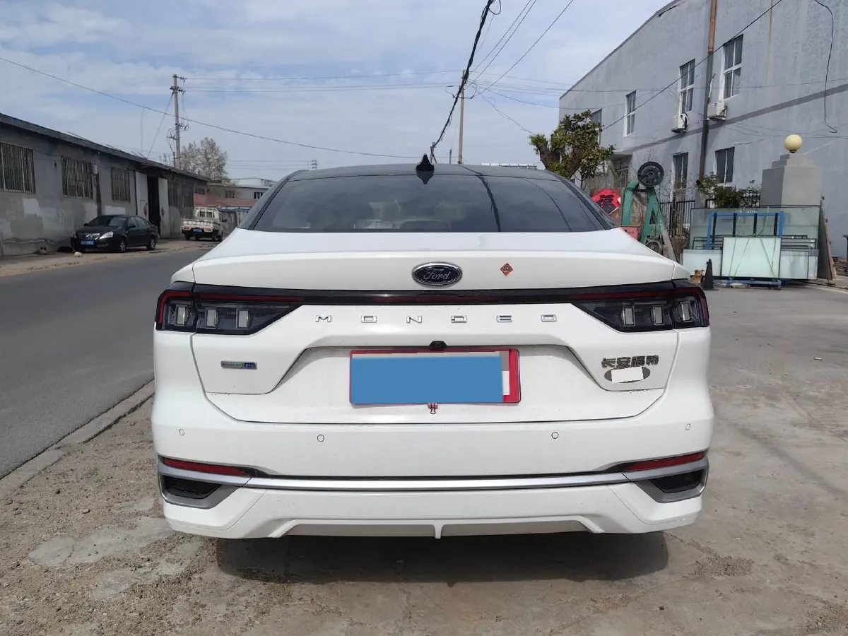2022 Ford Mondeo 2.0T 238HP L4 8AT,autocango,china used car exporter,china ev exporter,chinese used car exporter,chinese used ev exporter