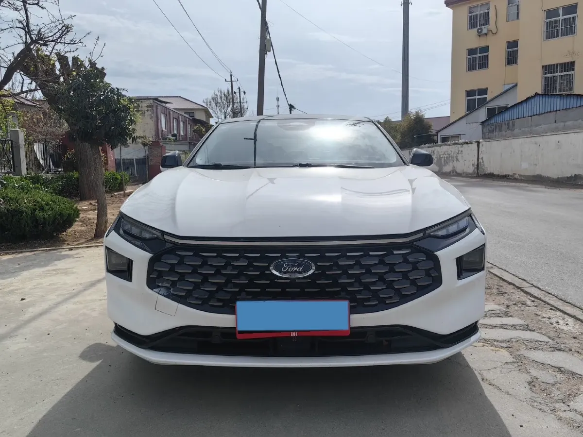 2022 Ford Mondeo 2.0T 238HP L4 8AT,autocango,china used car exporter,china ev exporter,chinese used car exporter,chinese used ev exporter