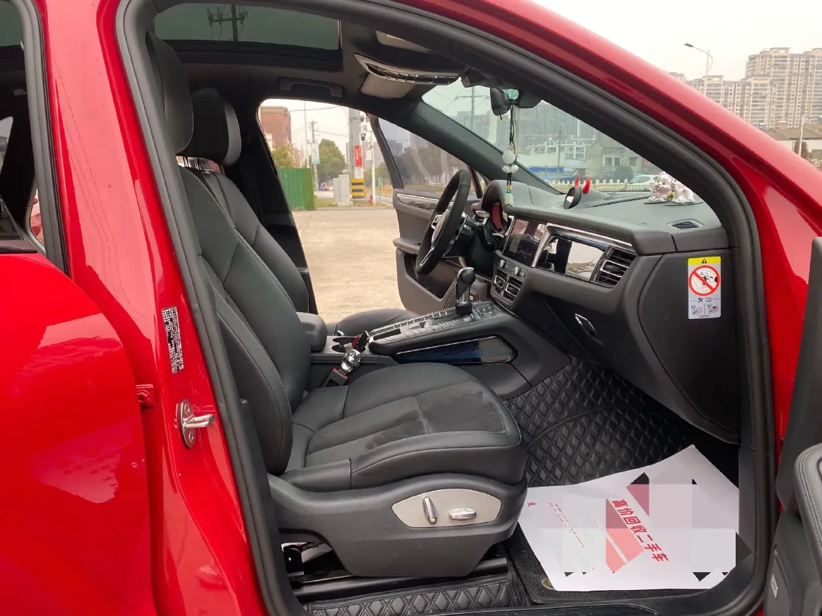 2020 Porsche Macan 2.0T 252HP L4 7DCT,autocango,china used car exporter,china ev exporter,chinese used car exporter,chinese used ev exporter