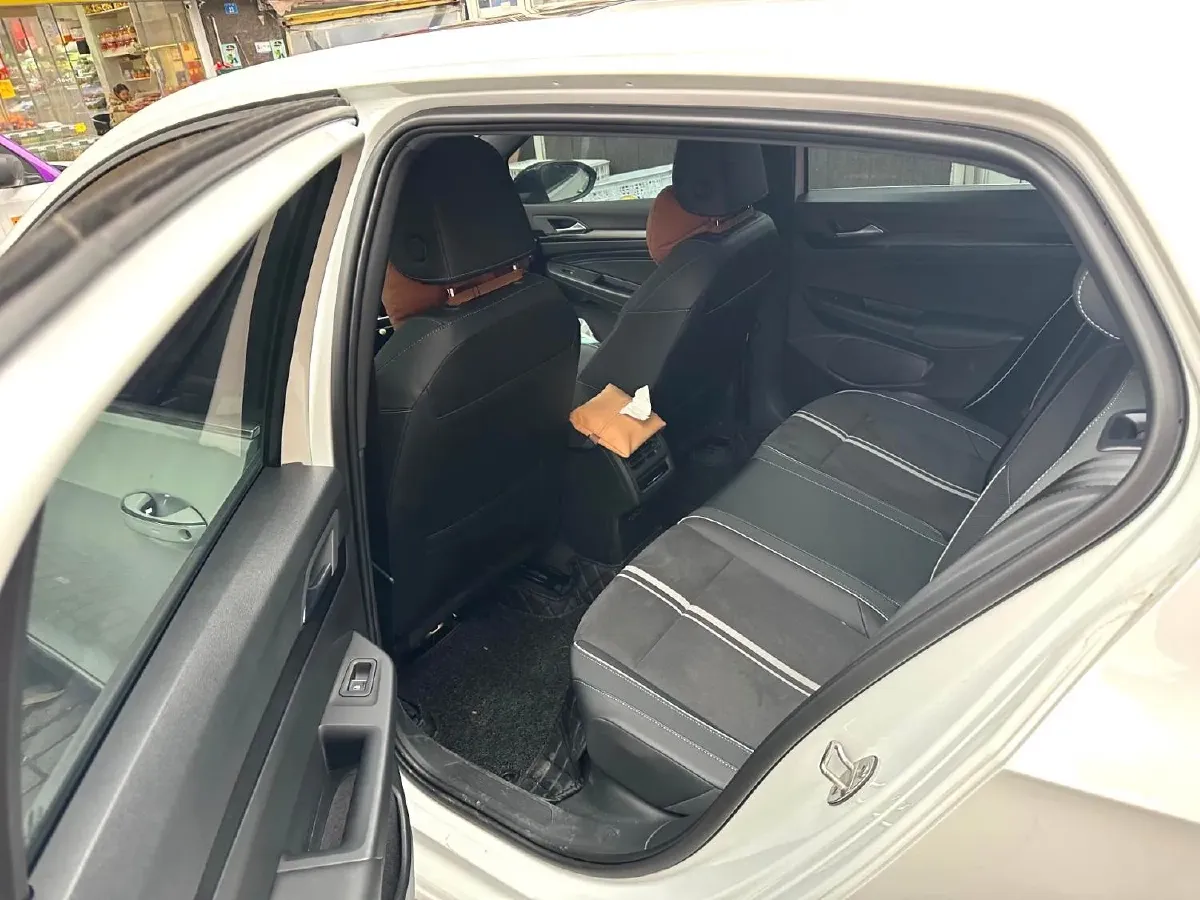 2024 Volkswagen Golf 1.4T 150HP L4 7DCT,autocango,china used car exporter,china ev exporter,chinese used car exporter,chinese used ev exporter