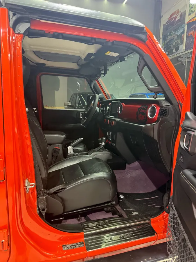 2018 Jeep Wrangler 2.0T 266HP L4 8AT,autocango,china used car exporter,china ev exporter,chinese used car exporter,chinese used ev exporter