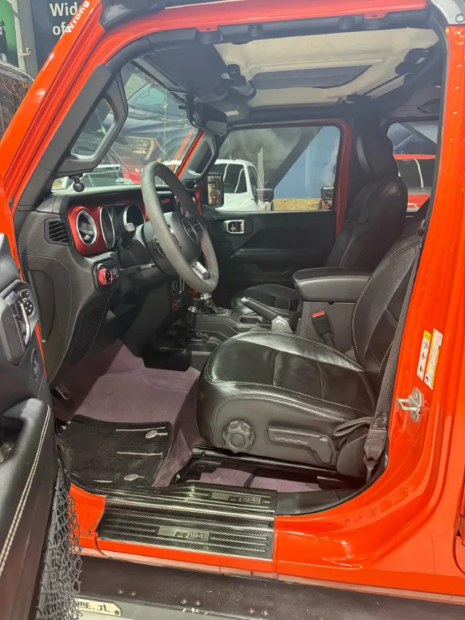 2018 Jeep Wrangler 2.0T 266HP L4 8AT,autocango,china used car exporter,china ev exporter,chinese used car exporter,chinese used ev exporter