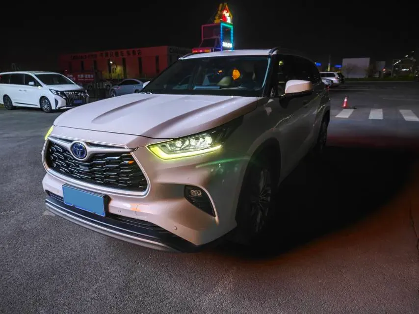 2023 Toyota Highlander 2.5L 189HP L4 E-CVT Hybrid,autocango,china used car exporter,china ev exporter,chinese used car exporter,chinese used ev exporter