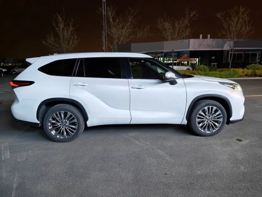 2023 Toyota Highlander 2.5L 189HP L4 E-CVT Hybrid,autocango,china used car exporter,china ev exporter,chinese used car exporter,chinese used ev exporter