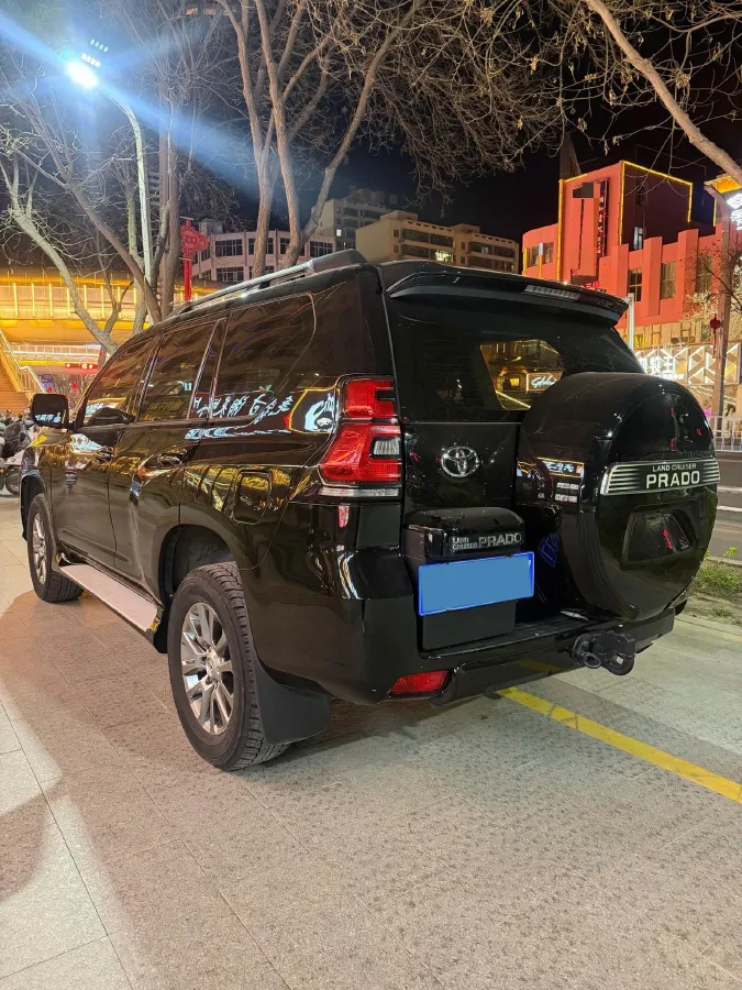 2019 Land Rover Range Rover Velar 2.0T 300HP L4 8AT,autocango,china used car exporter,china ev exporter,chinese used car exporter,chinese used ev exporter